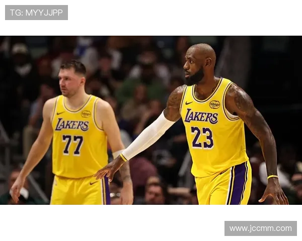 湖人逆袭鹈鹕 詹姆斯48分领衔胜利